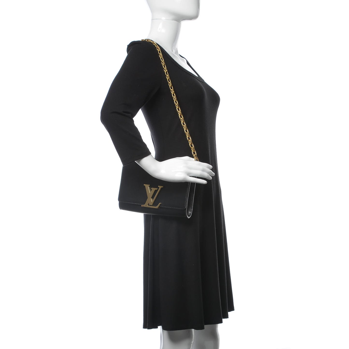 Calfskin Chain Louise GM Black
