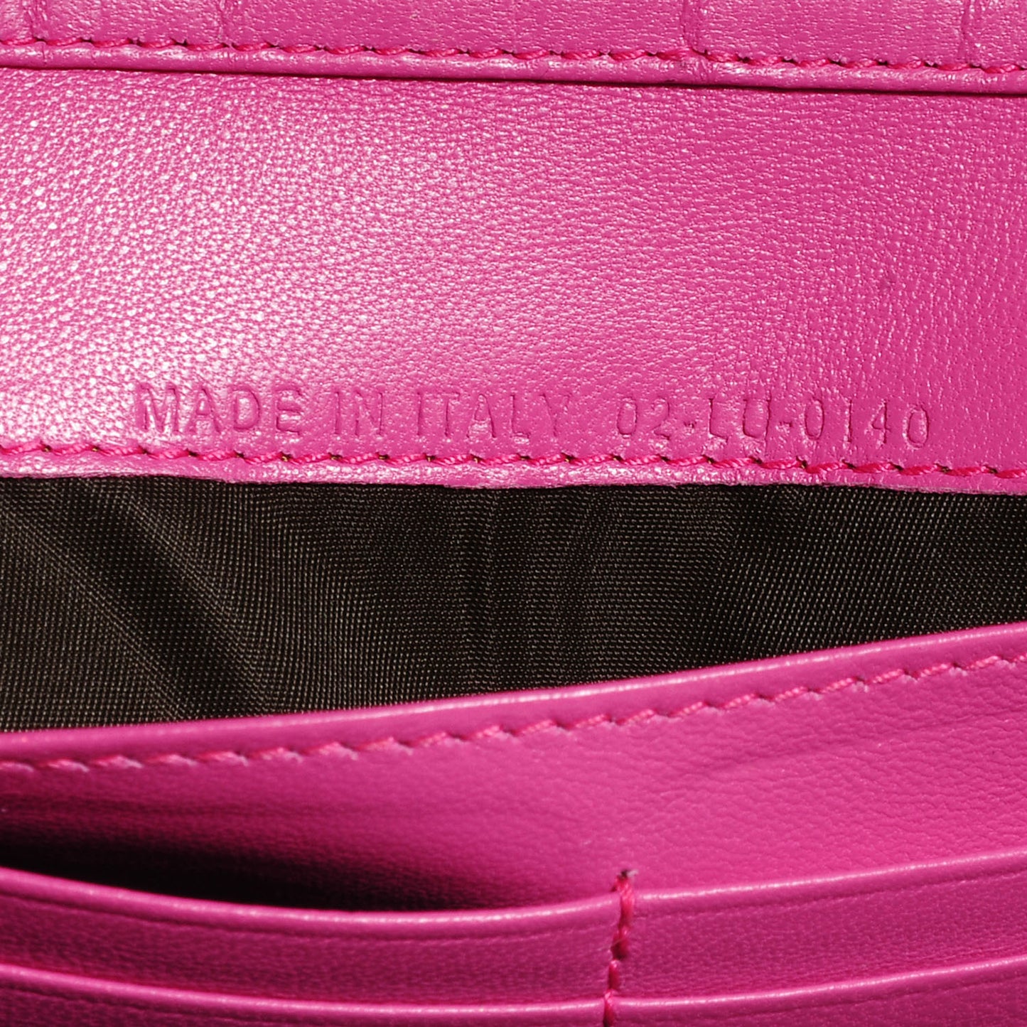 Patent Ultimate Rendez-Vous Convertible Wallet Fuchsia