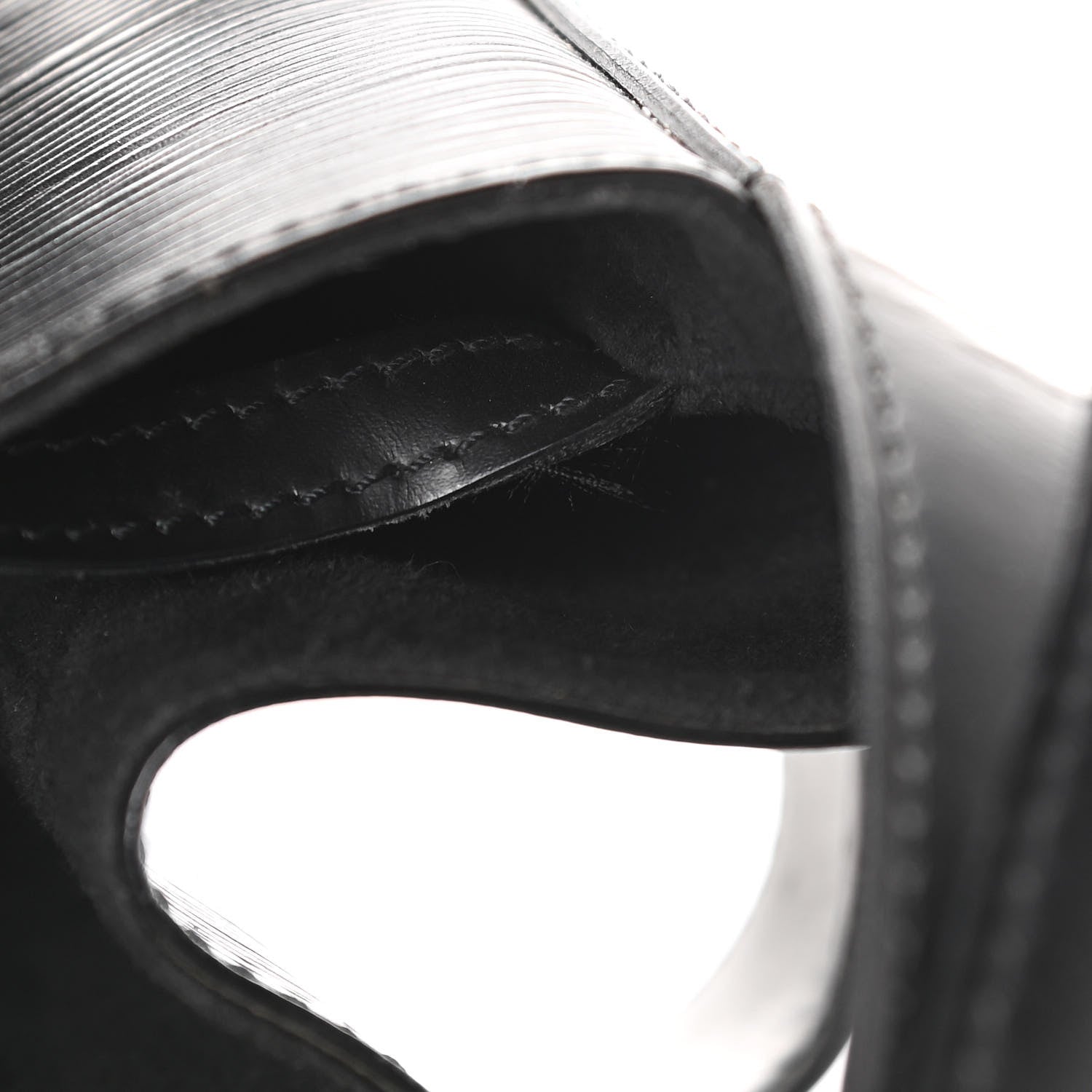 Louis Vuitton Epi Sac D'Epaule GM Black 11 of 18