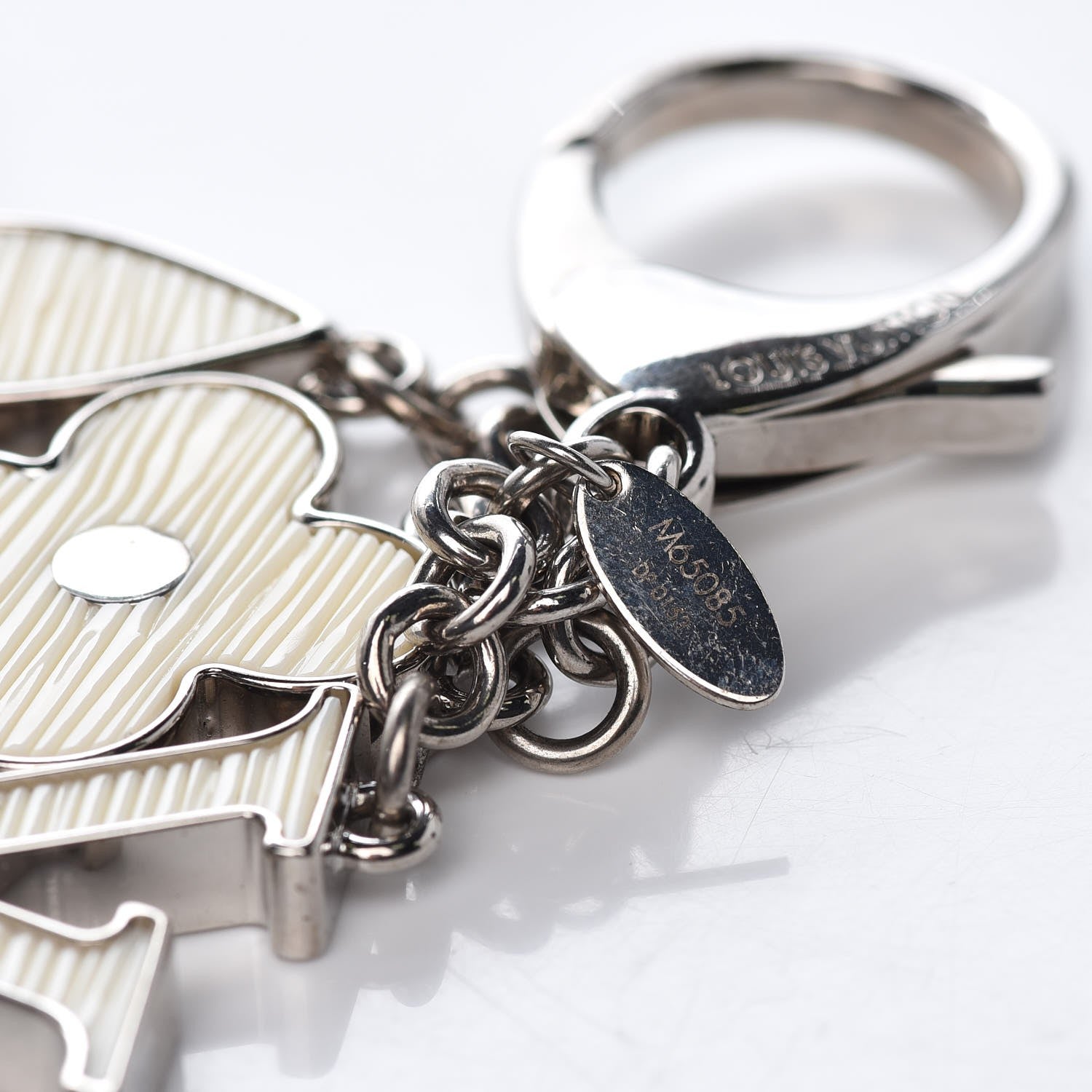 Louis Vuitton Fleur d Epi Bag Charm Ivory 4 of 4