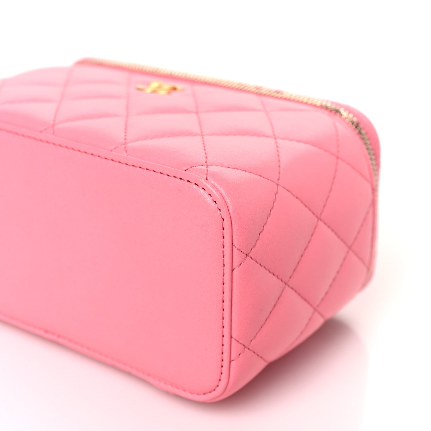 Chanel Lambskin Quilted Small Pearl Crush Vanity Case With Chain Pink 9 of 10