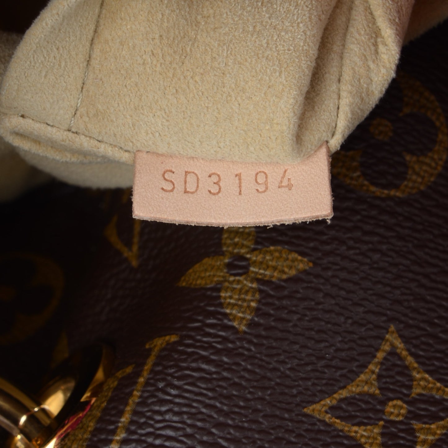 Monogram Artsy MM