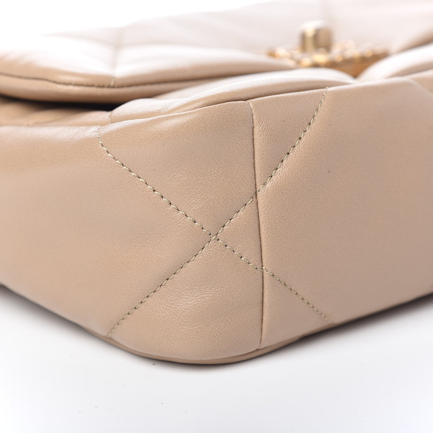 Lambskin Quilted Medium Chanel 19 Flap Dark Beige