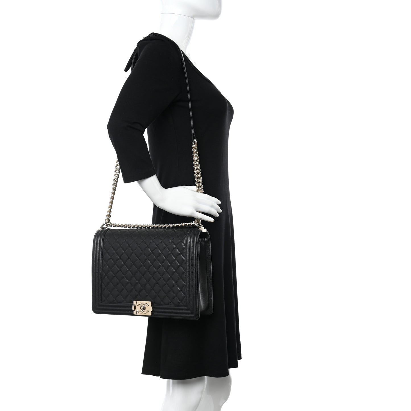 Caviar Quilted Large Boy Flap Black