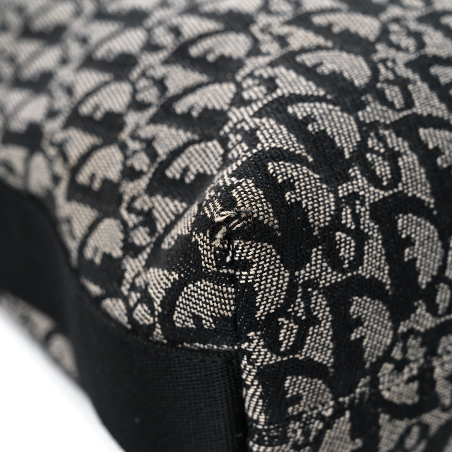 Monogram Messenger Black