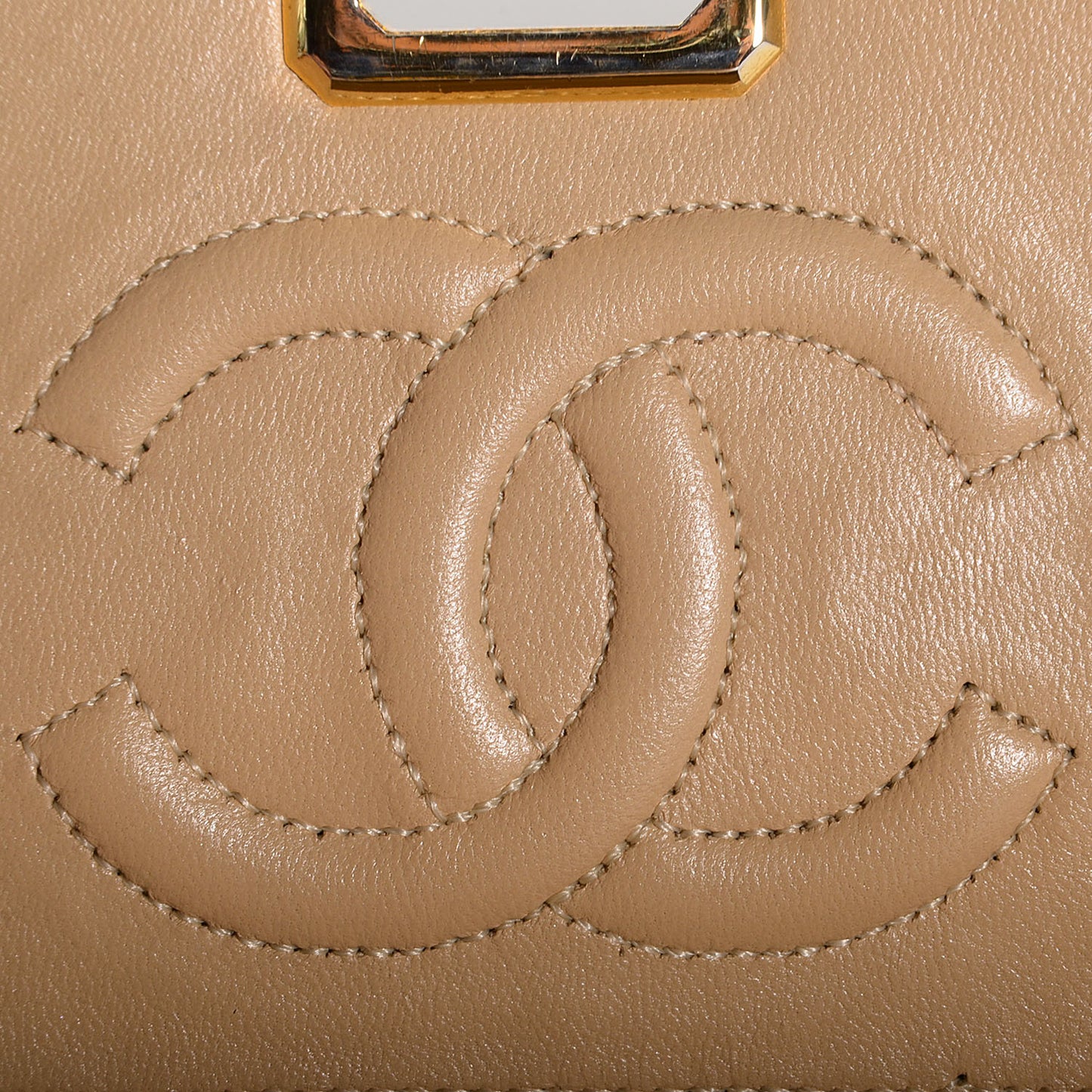 Lambskin Quilted Trapezoid Shoulder Flap Bag Beige White