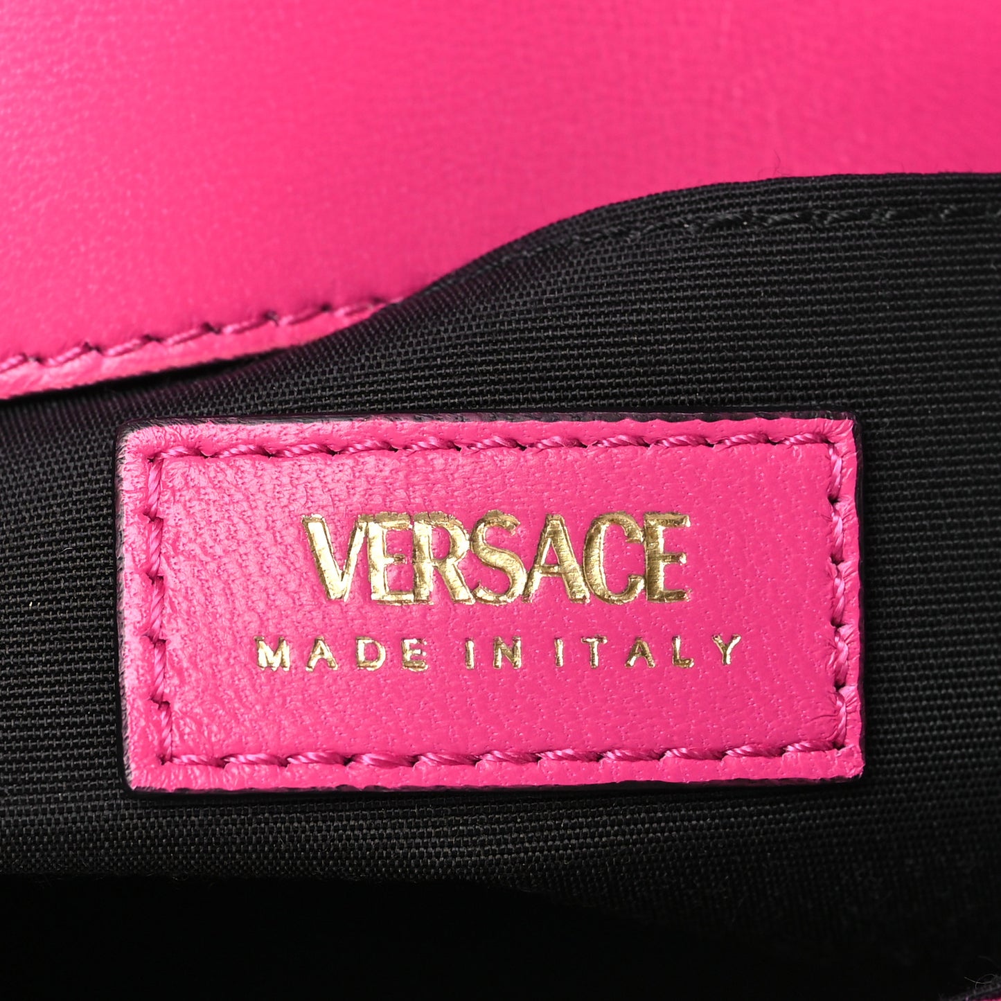 Velvet Quilted Medusa Chain Crossbody Pink