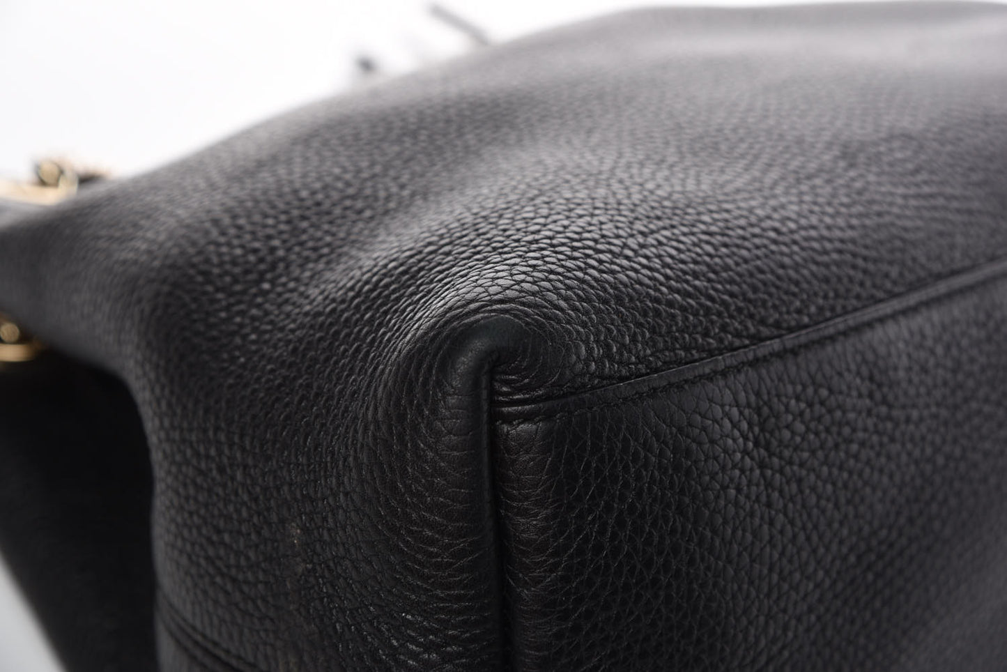 Pebbled Calfskin Medium Soho Chain Shoulder Bag Black