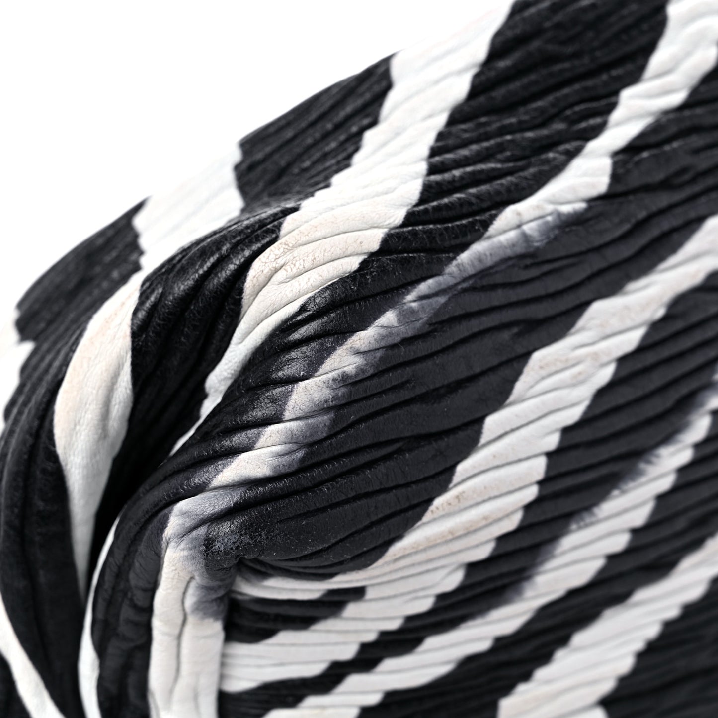 Nappa Zebra Print The Pouch Chain White Black