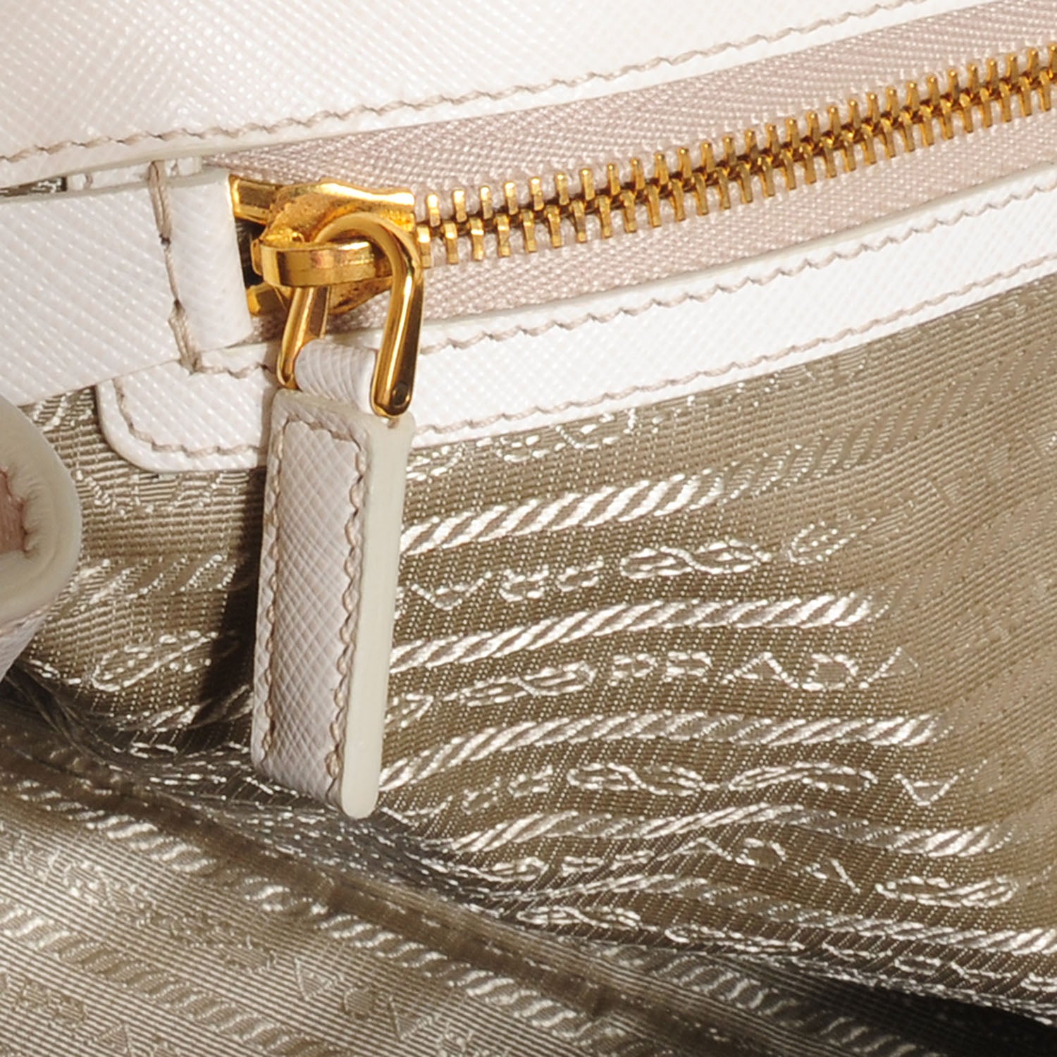 Prada Saffiano Lux Large Tote Bianco 8 of 12
