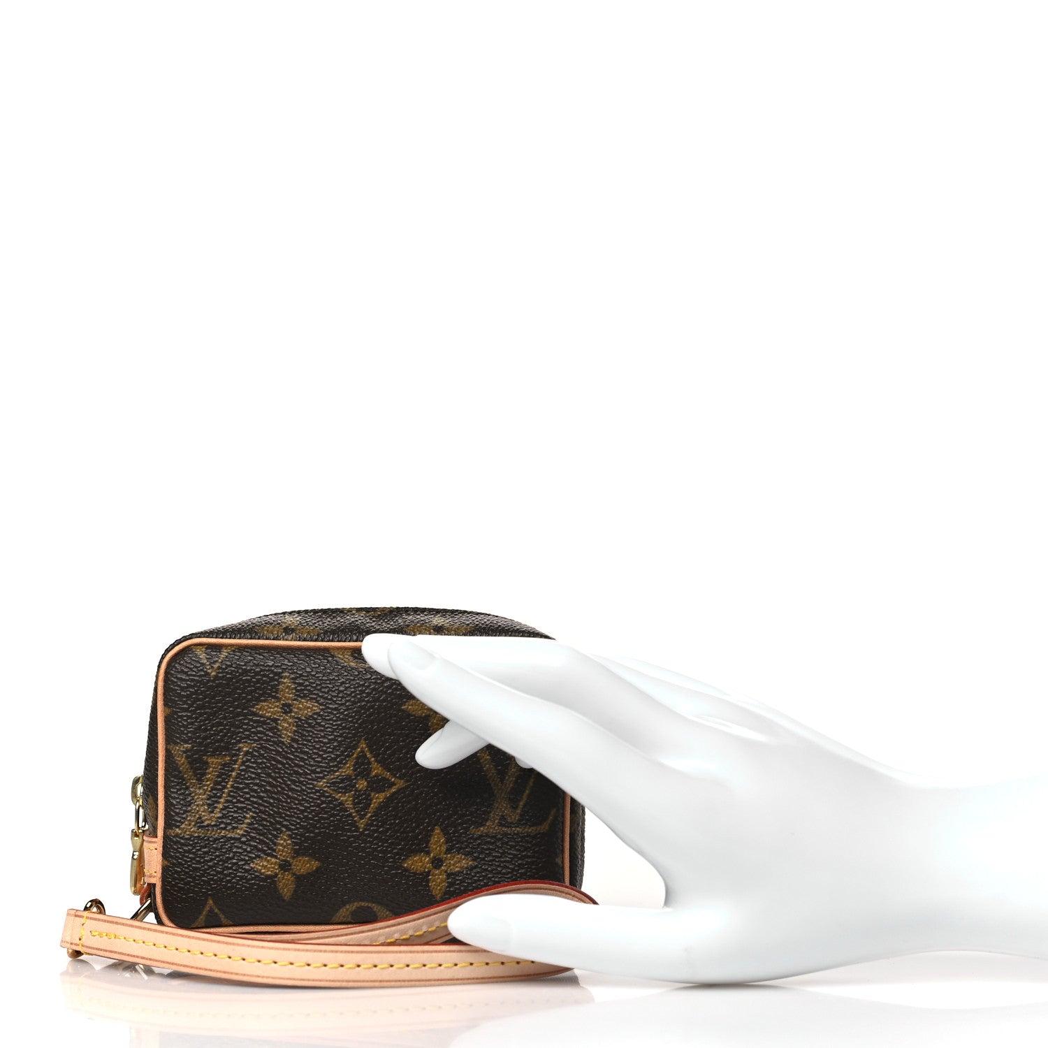 Louis Vuitton Monogram Wapity 2 of 9