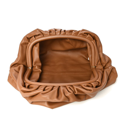 Bottega Veneta Smooth Butter Calf The Pouch Oversized Clutch Cammello 2 of 14