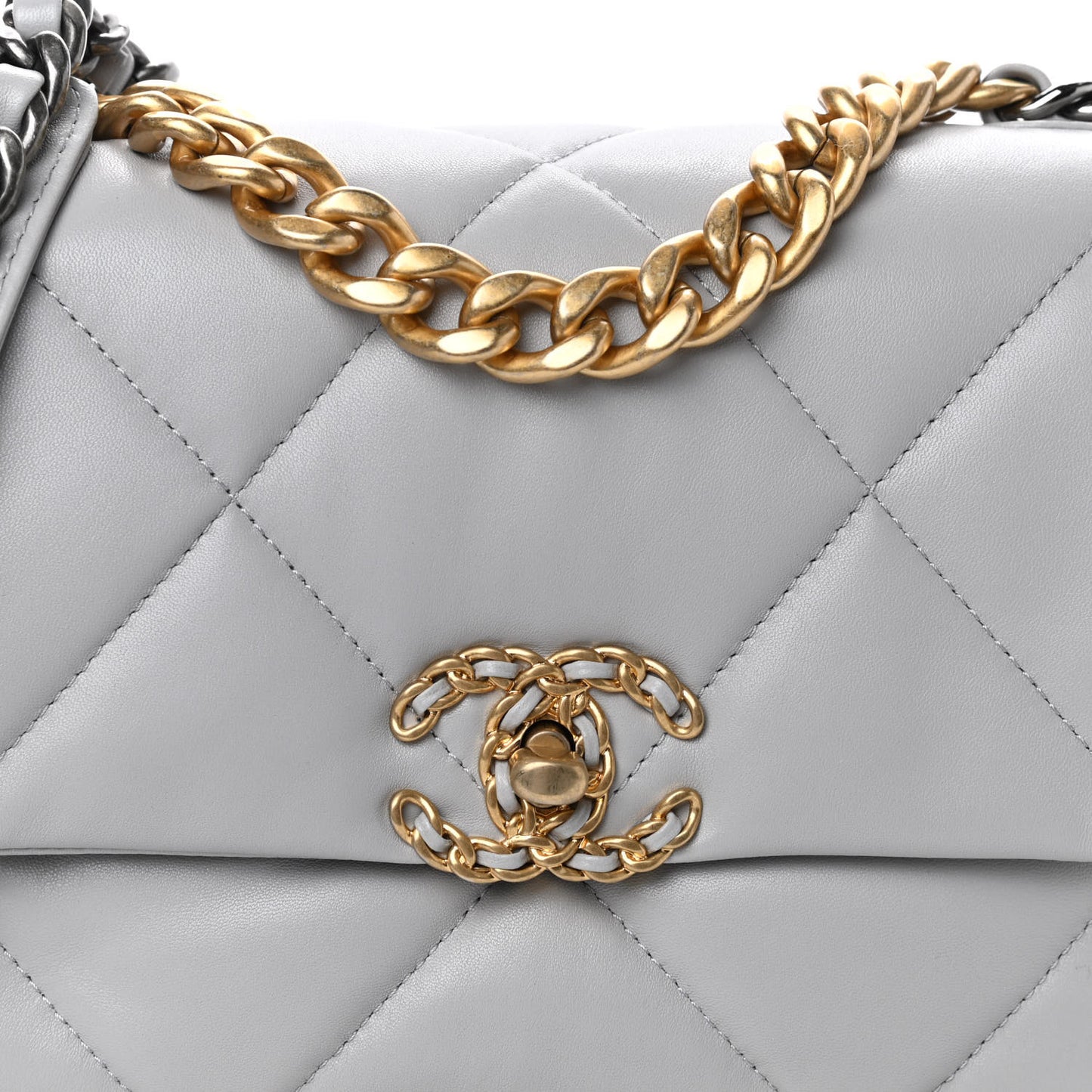 Lambskin Quilted Medium Chanel 19 Flap Grey
