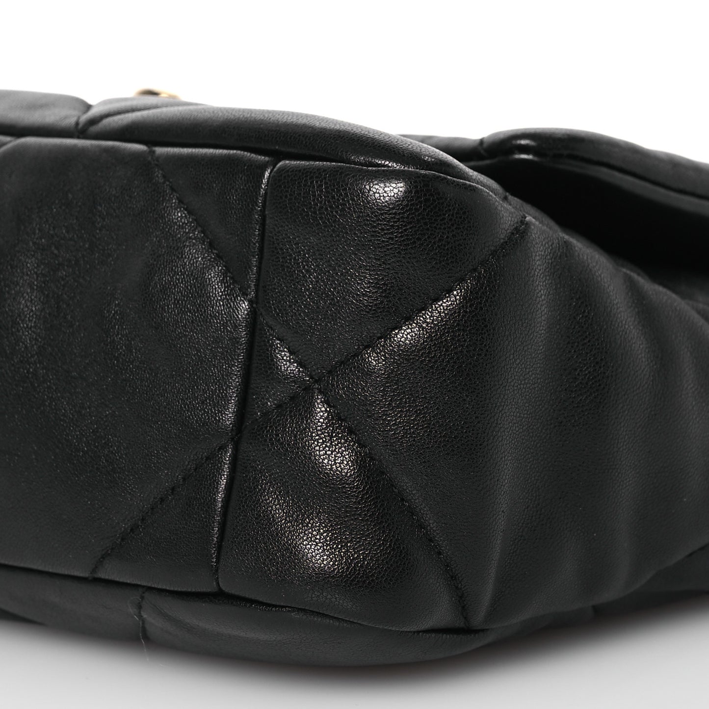 Lambskin Quilted Medium Chanel 19 Flap Black