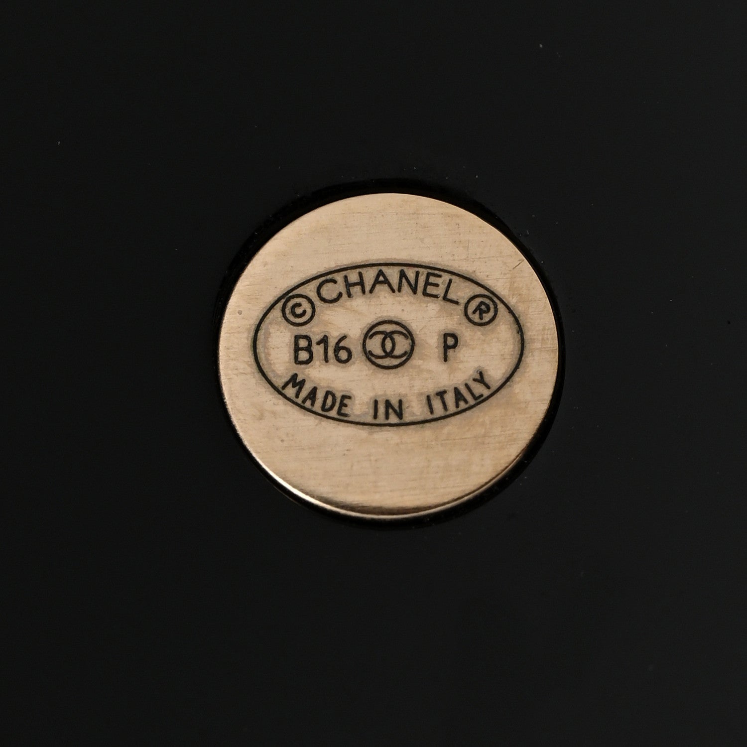 Chanel Resin Quilted CC Cuff Black Gold 4 of 8