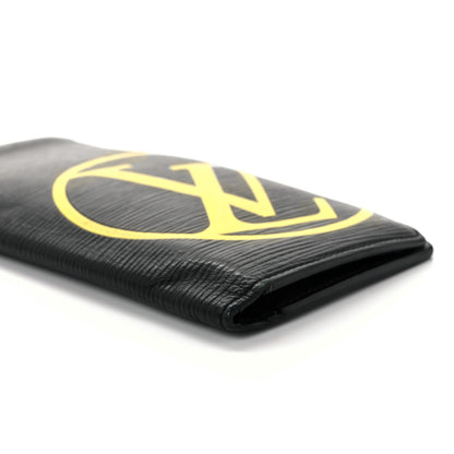 Louis Vuitton Epi LV Circle Brazza Wallet Black 8 of 8