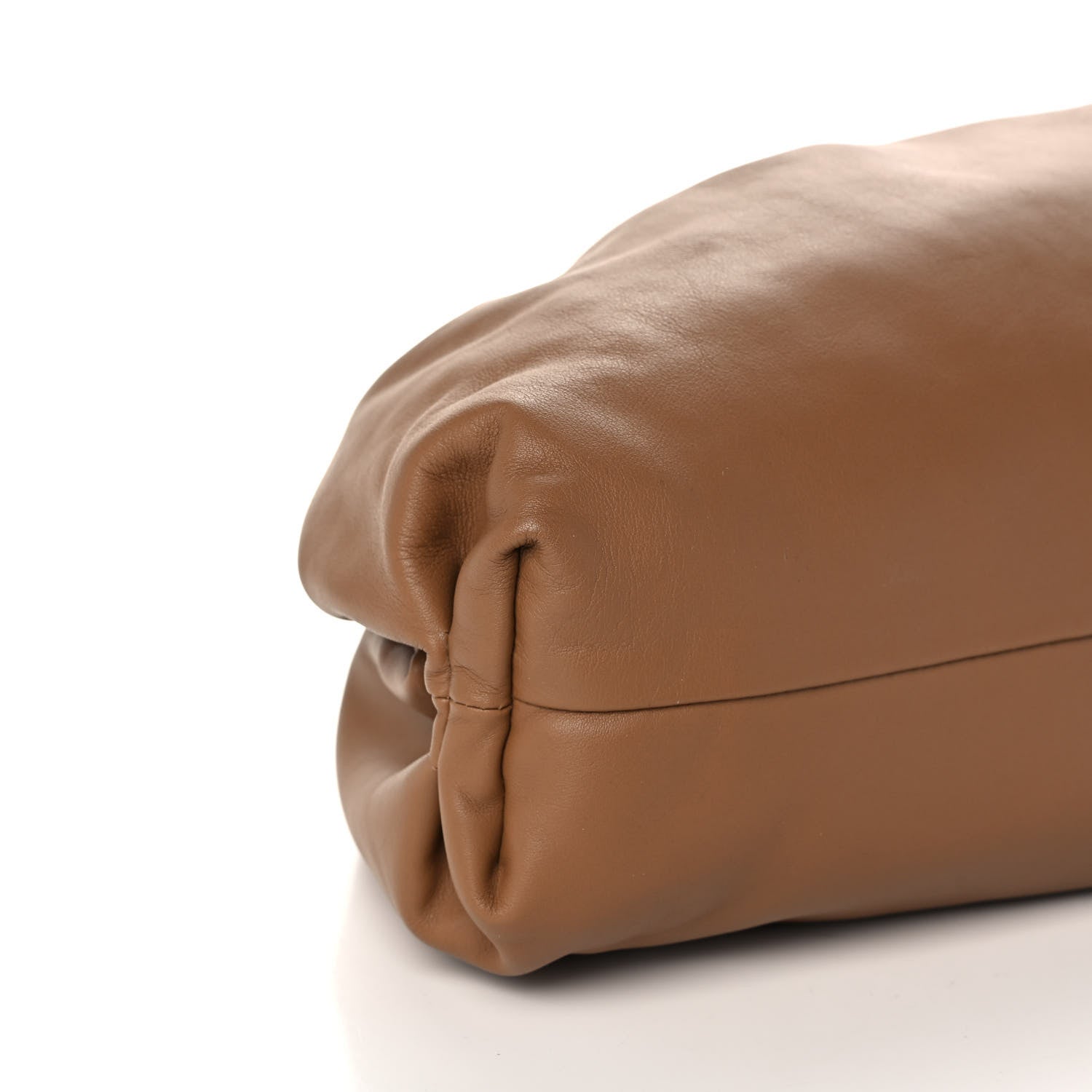 Bottega Veneta Smooth Butter Calf The Pouch Oversized Clutch Cammello 9 of 12