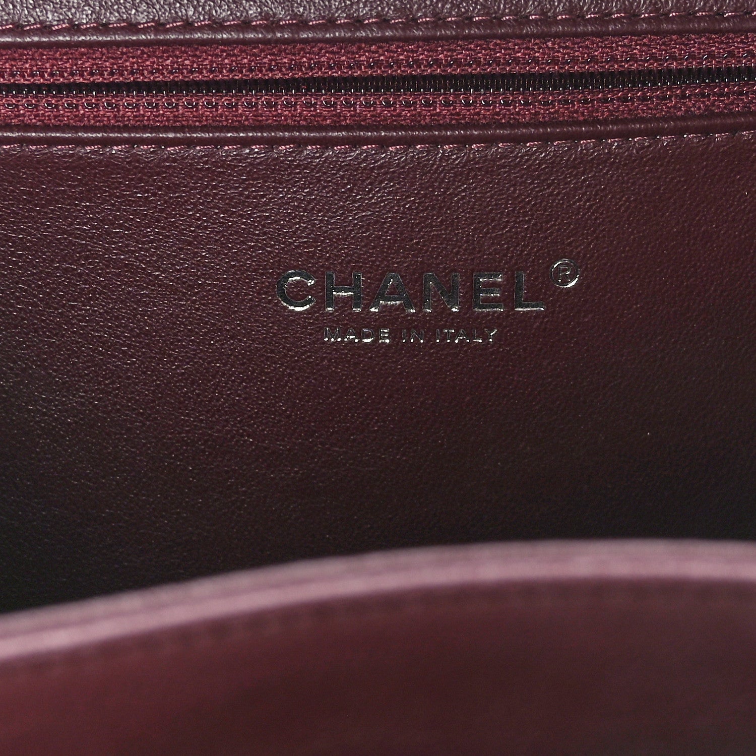 Chanel Metallic Caviar Quilted Large CC Filigree Vanity Case Silver 8 of 10