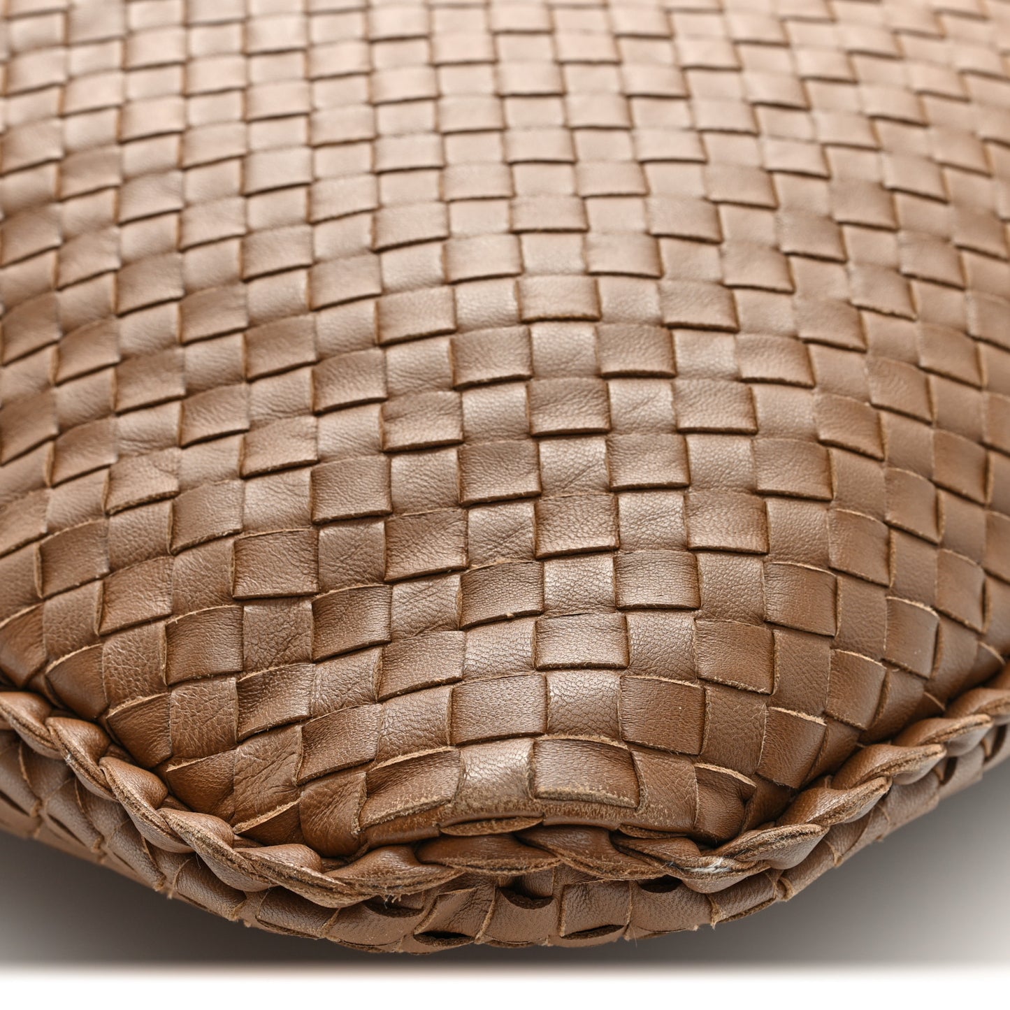 Nappa Intrecciato Large Veneta Hobo Chene
