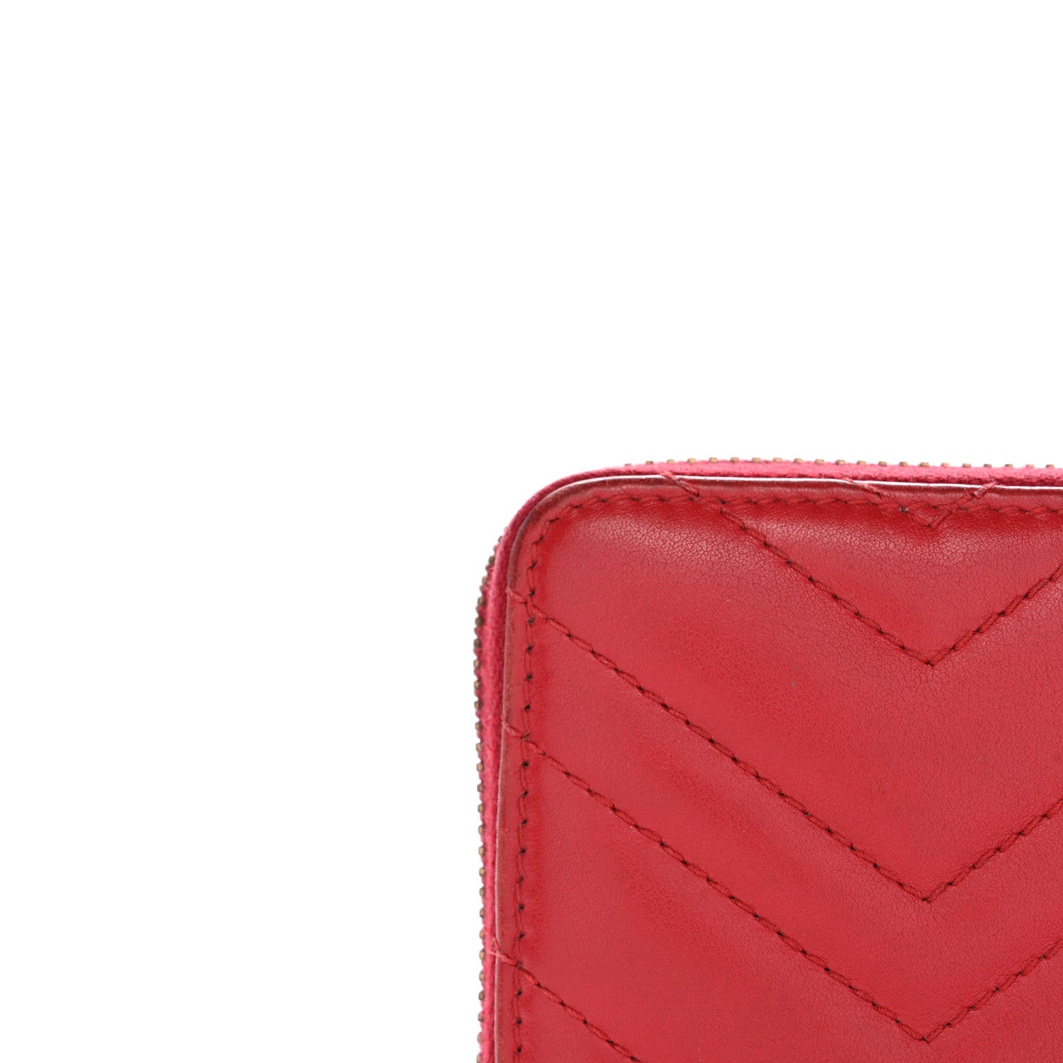Gucci Calfskin Matelasse GG Marmont Zip Around Wallet Hibiscus Red 9 of 13