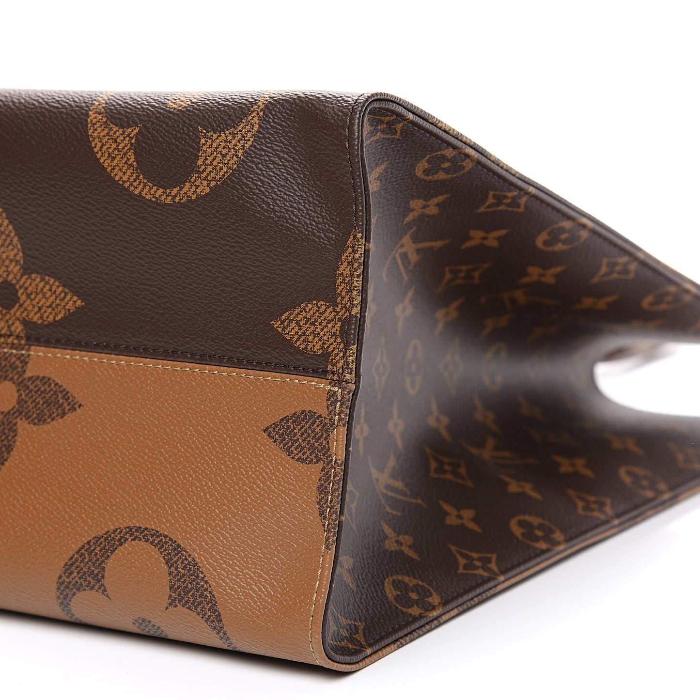 Reverse Monogram Giant Onthego GM