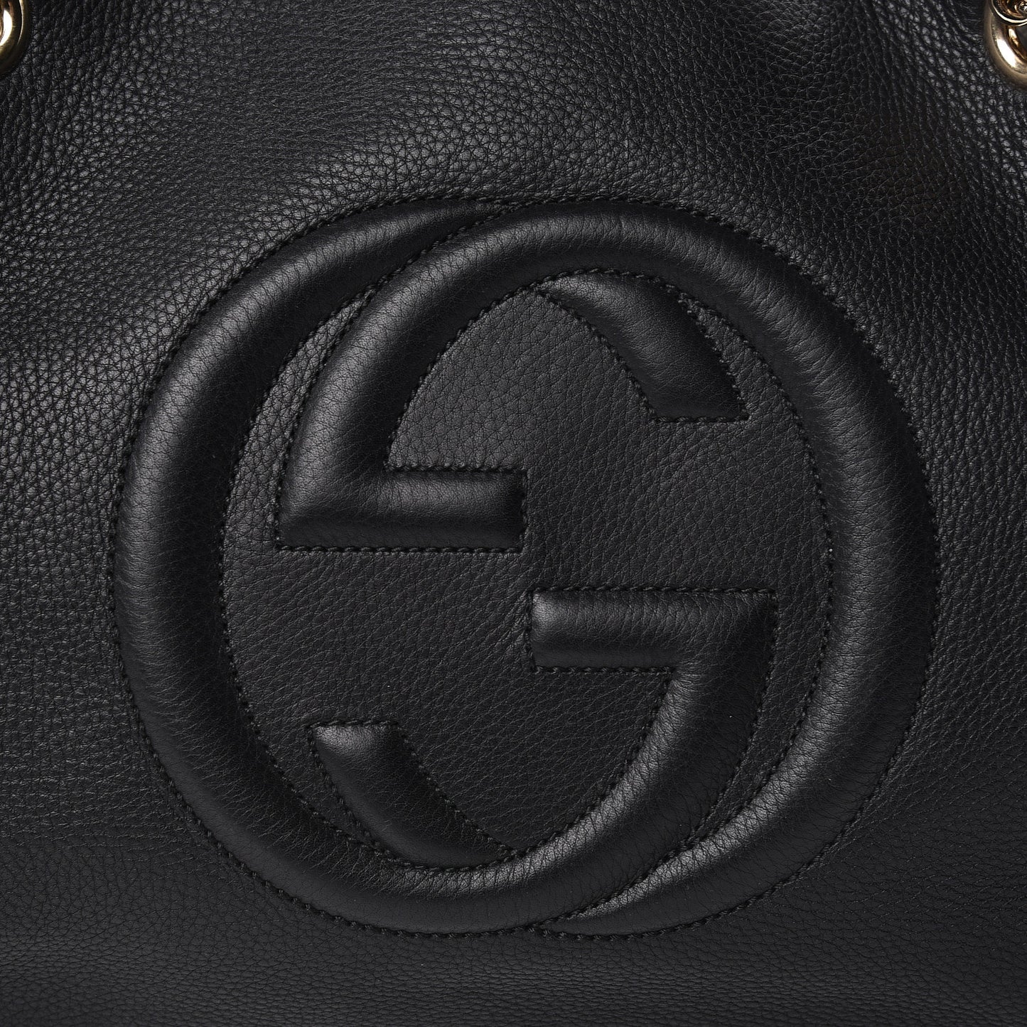 Pebbled Calfskin Medium Soho Chain Shoulder Bag Black