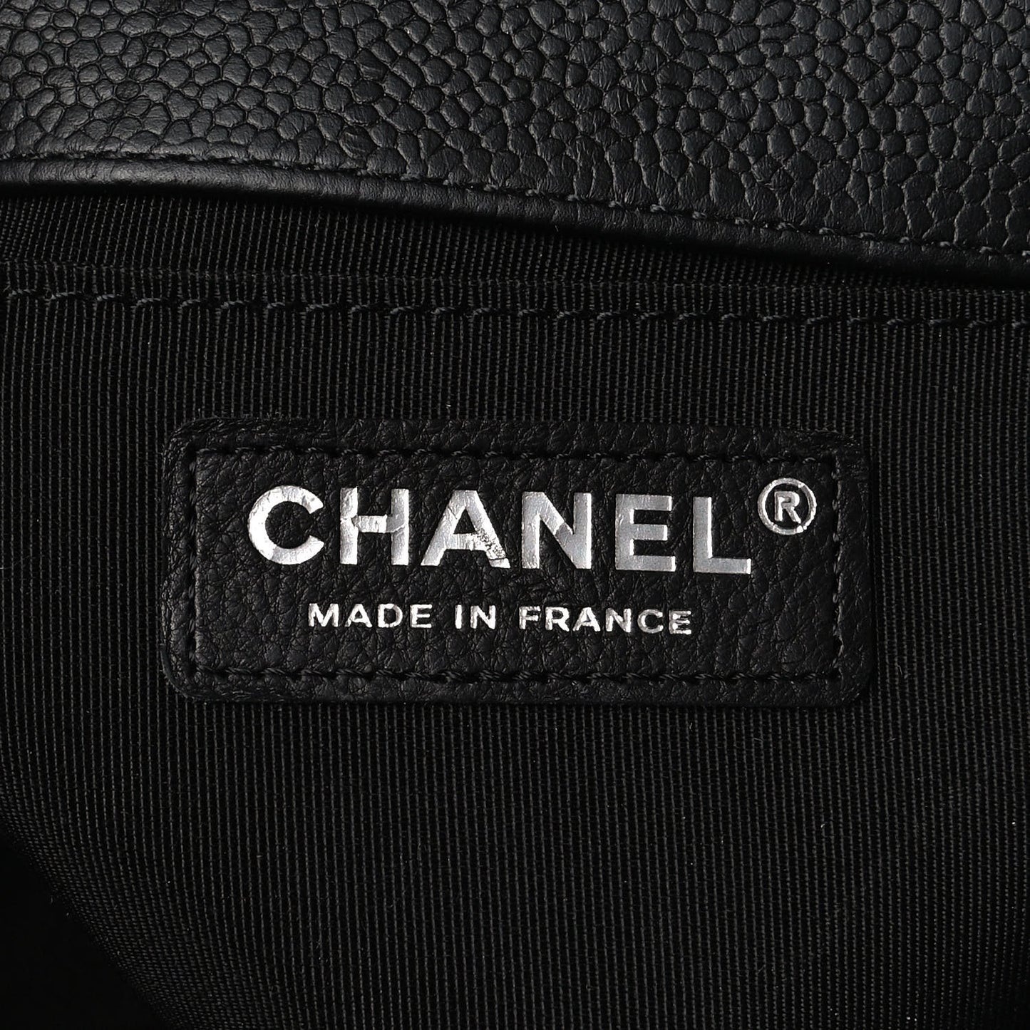Caviar Chevron Quilted Medium Boy Flap Black