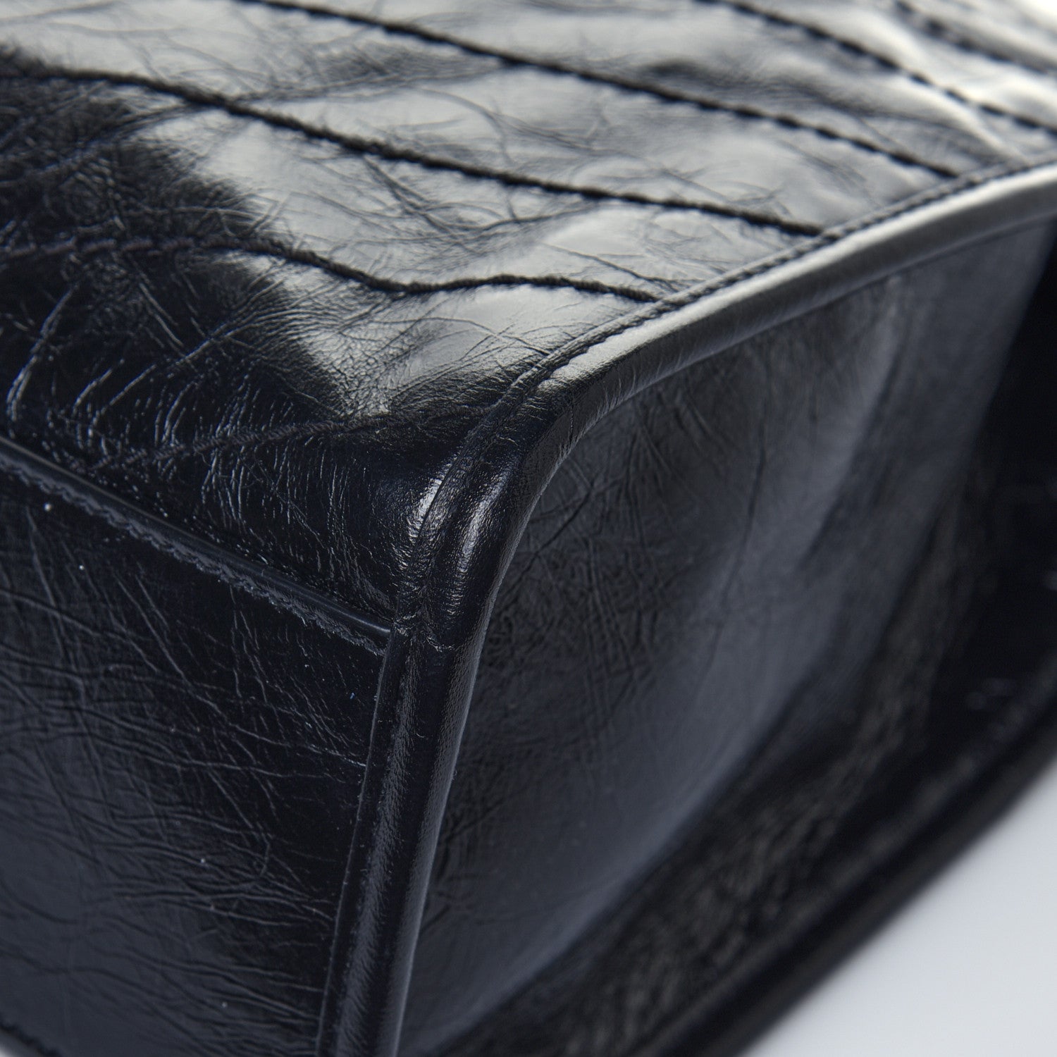 Saint Laurent Crinkled Calfskin Matelasse Monogram Medium Niki Shopper Tote Black 17 of 22