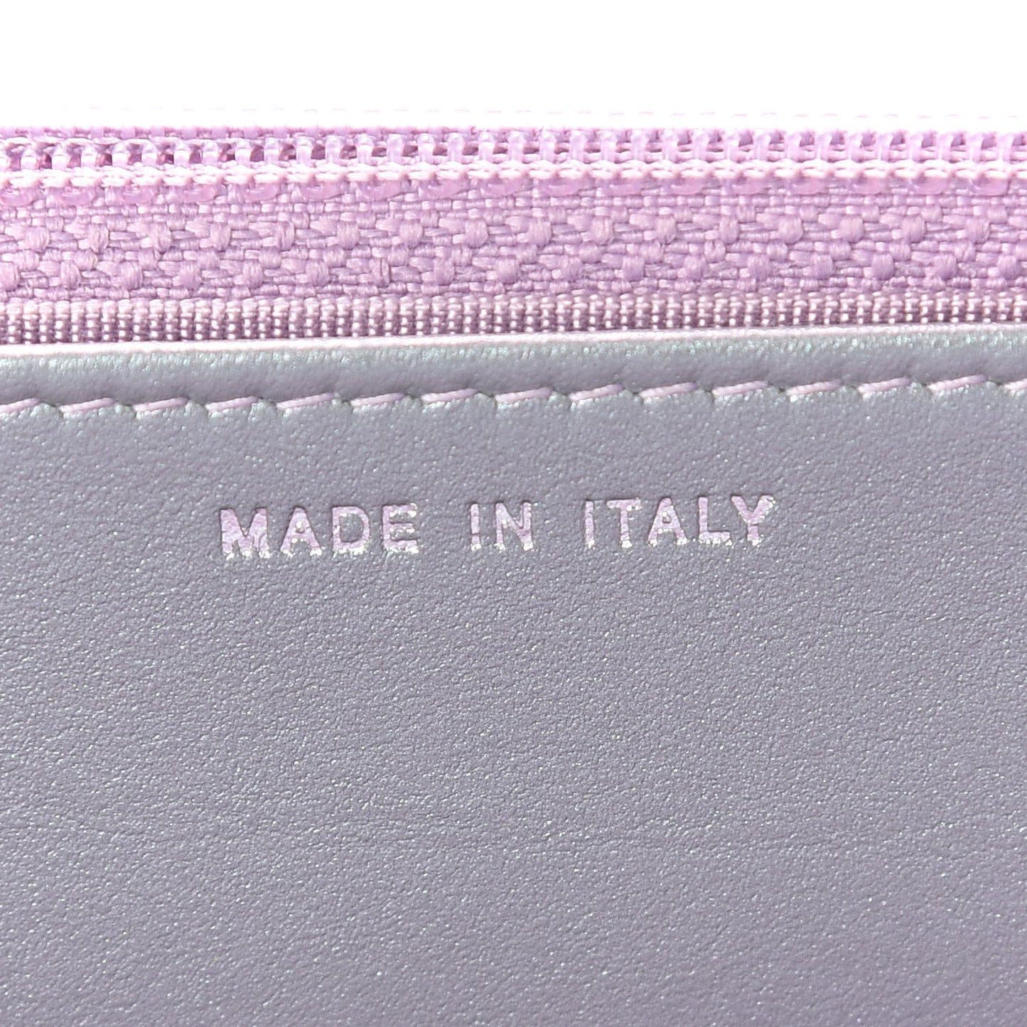 Iridescent Lambskin Quilted Reissue Wallet On Chain WOC Light Purple