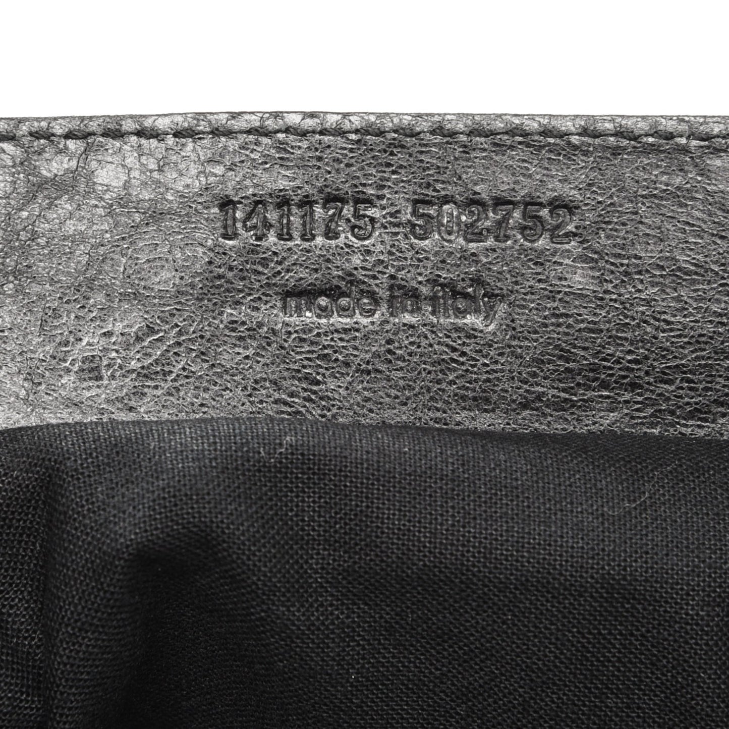 Chevre Classic Hardware Cross Day Shoulder Black
