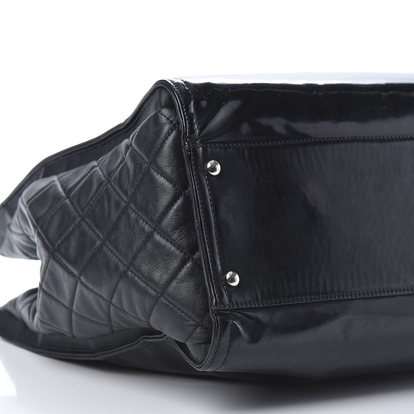 Vinyl Lipstick Ligne Tote Black