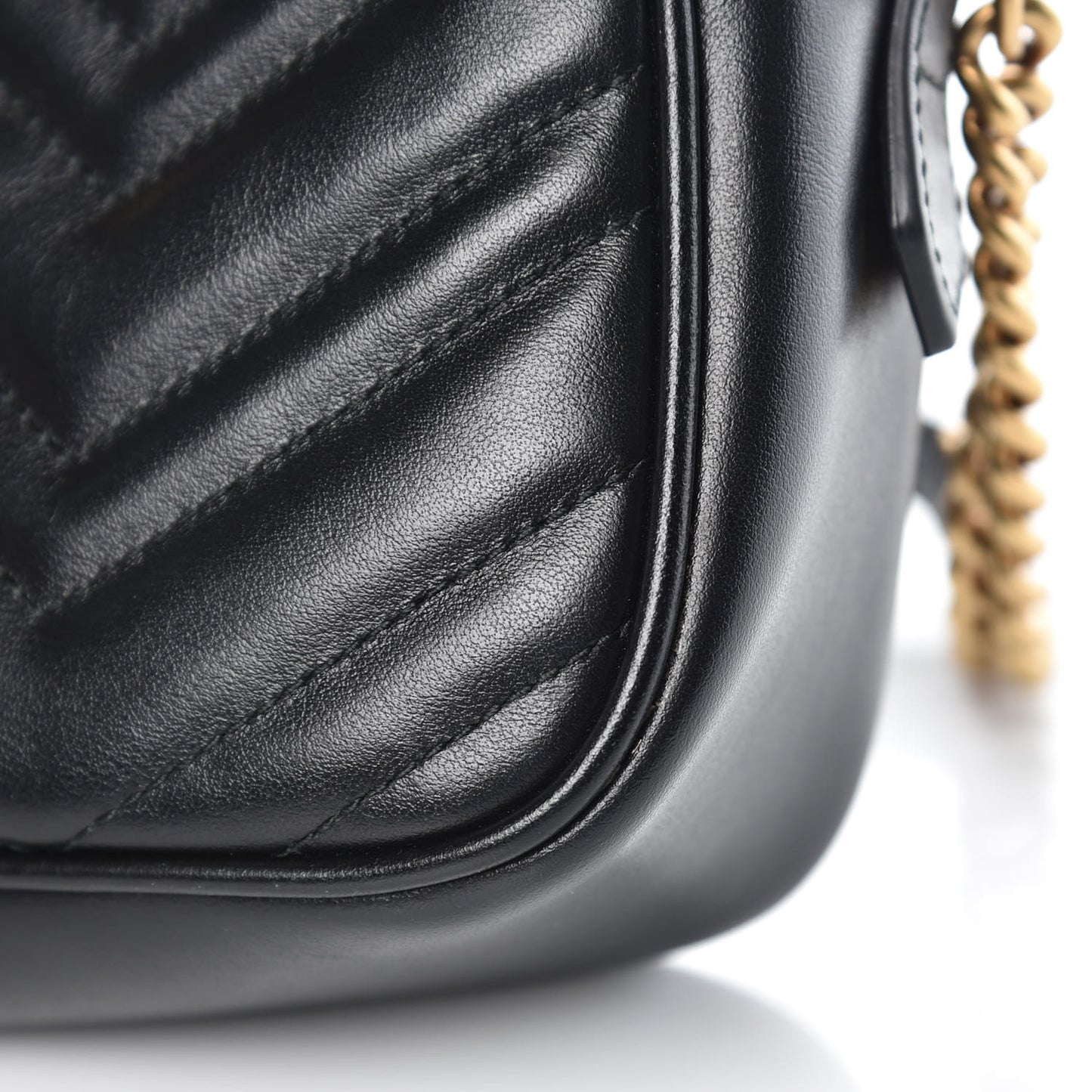 Calfskin Matelasse Small GG Marmont Chain Shoulder Bag Black