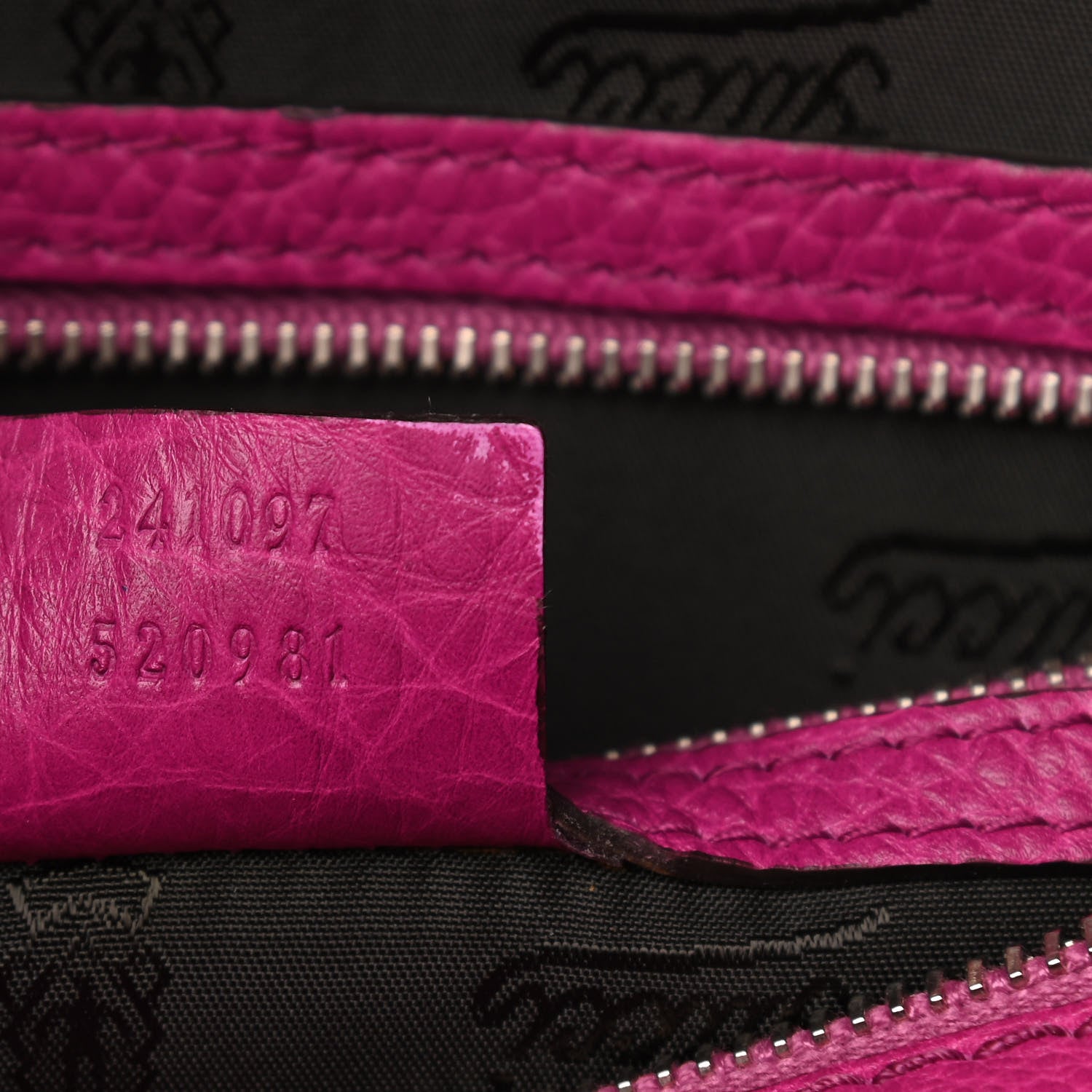 Gucci Guccissima Neoprene Techno Tag Medium Boston Magenta 7 of 10