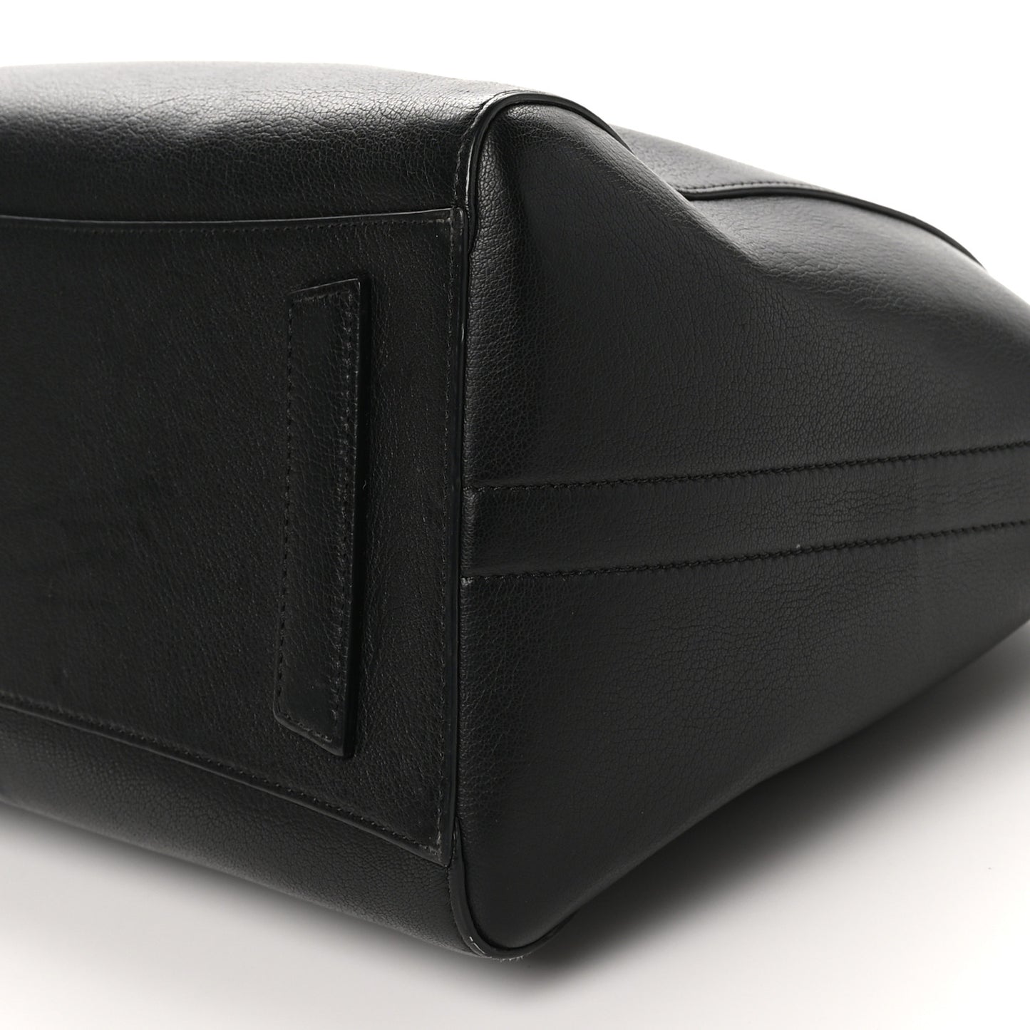 Sugar Goatskin Medium Antigona Black