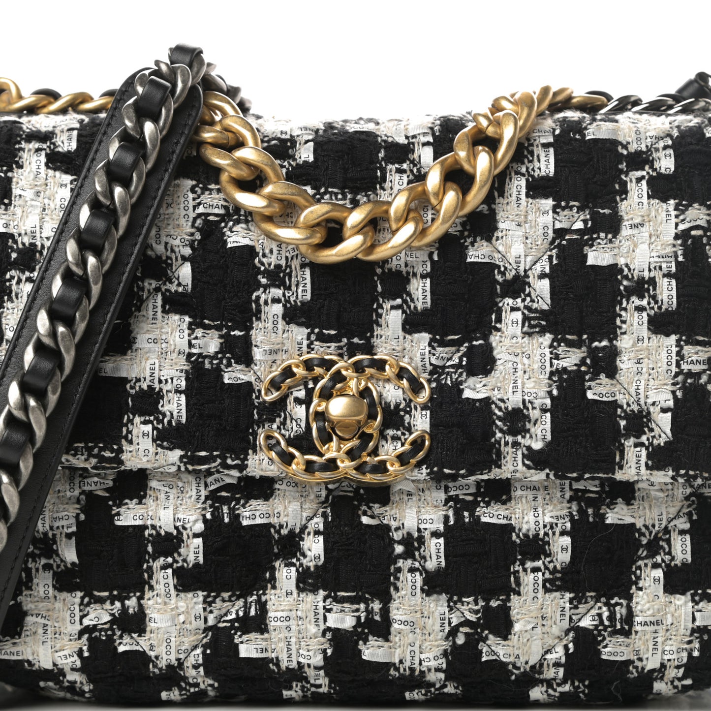 Tweed Quilted Medium Chanel 19 Flap Black Ecru White