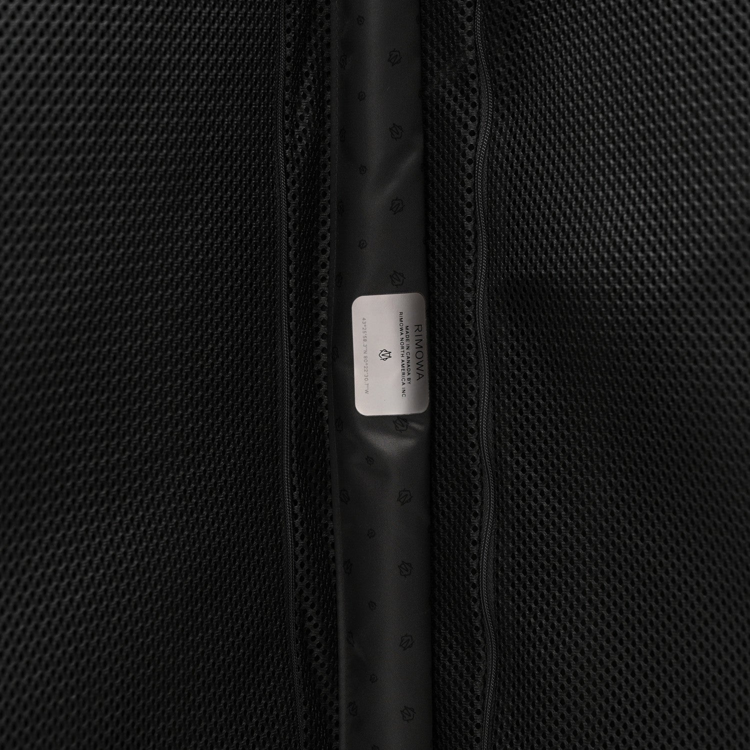 Rimowa Gloss Polycarbonate Essential Lite Cabin Black 5 of 8