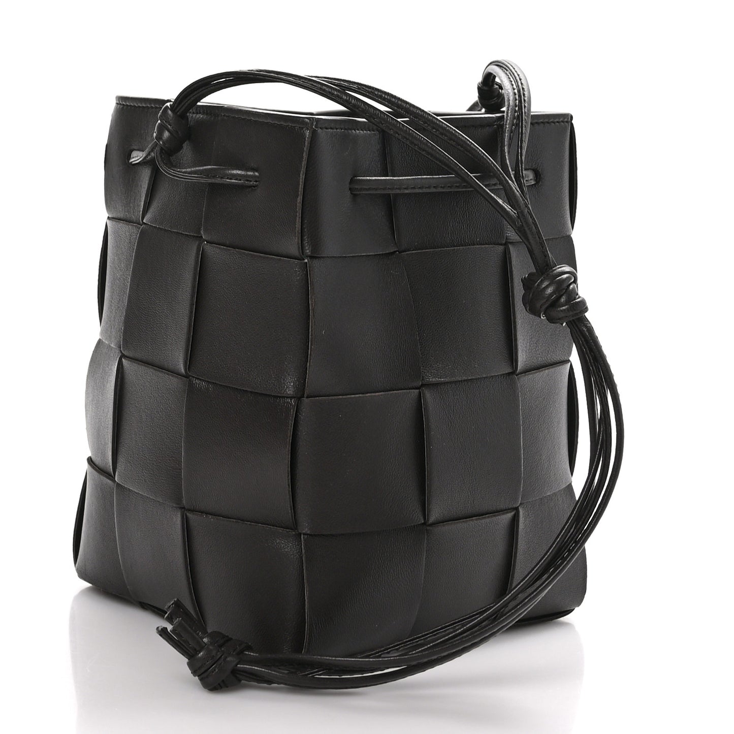 BOTTEGA VENETA Nappa Maxi Intrecciato Cassette Bucket Bag Fondant
