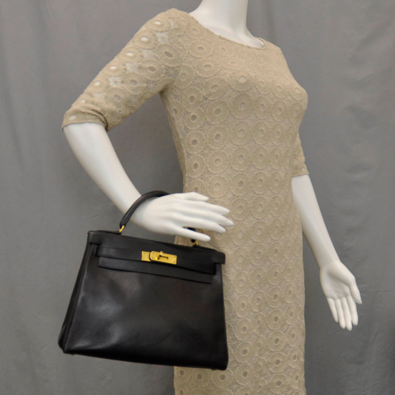 Hermes Box Kelly 28 Black 2 of 9