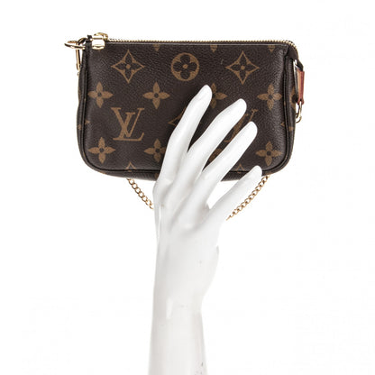 Louis Vuitton Monogram Mini Pochette Accessories 2 of 7