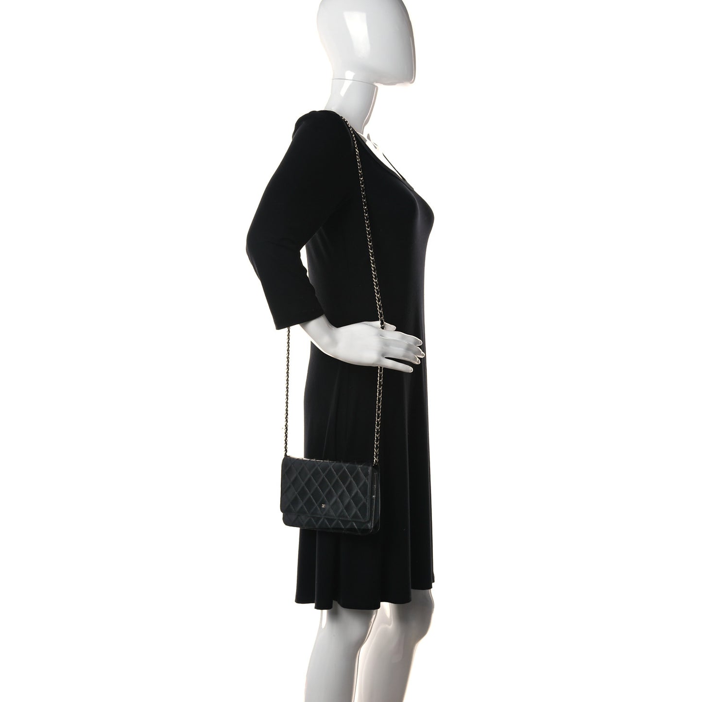Lambskin Diamond Stitched Wallet On Chain WOC Black
