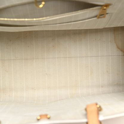 Louis Vuitton Monogram Giant By The Pool Onthego GM Brume 10 of 14