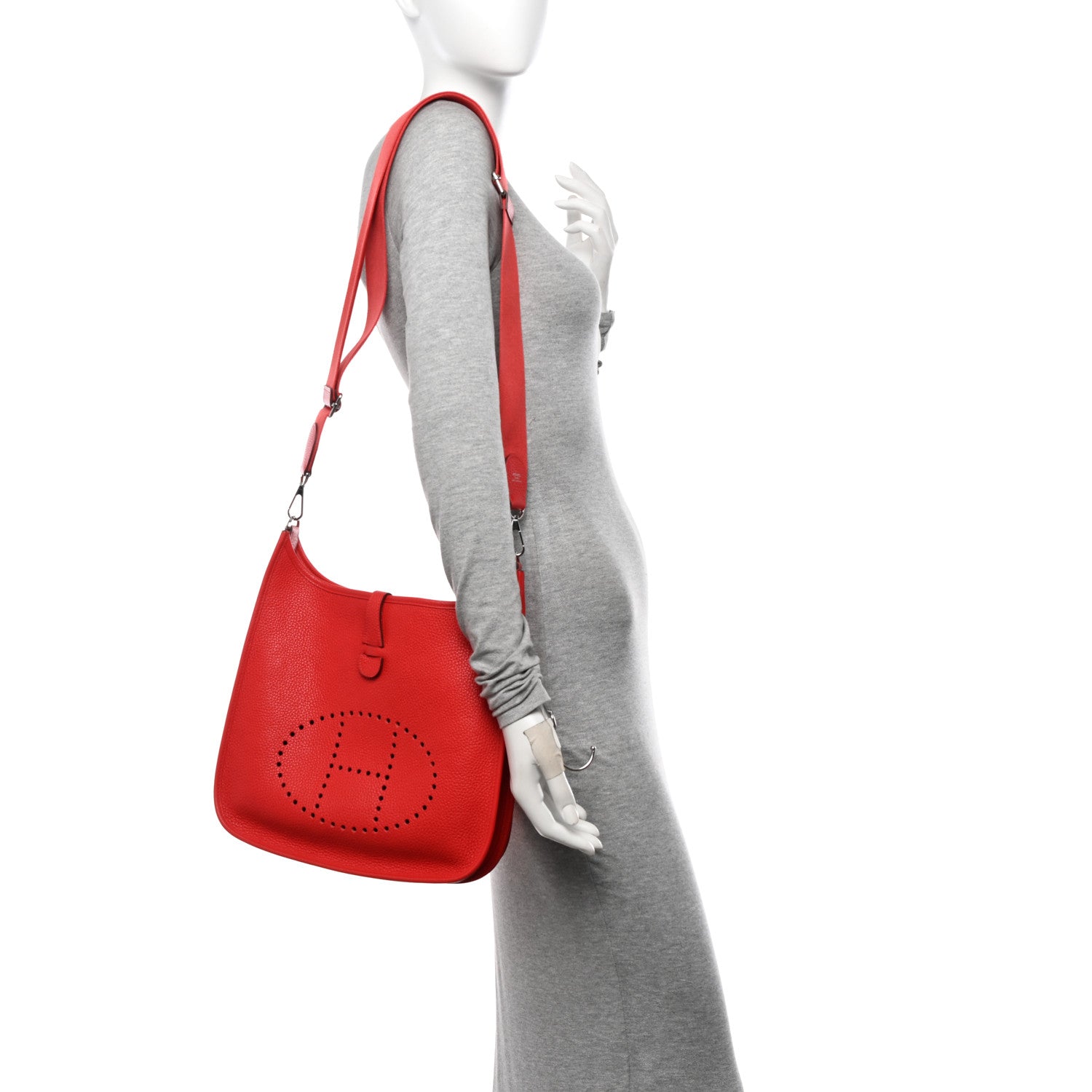 Hermes Taurillon Clemence EVELYNE III PM Rouge Tomate 2 of 11