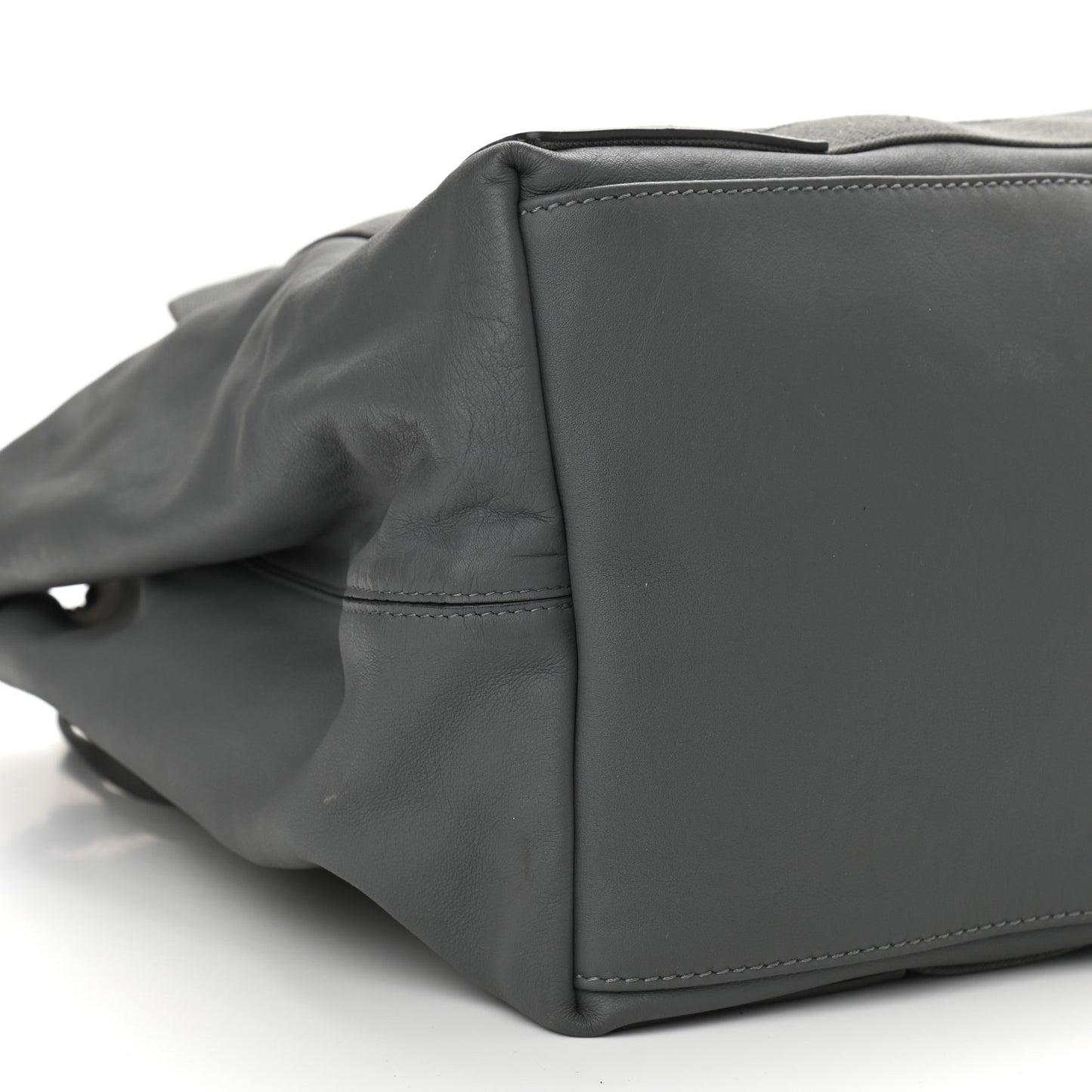 Calfskin Cabas M Shoulder Bag Gris Fossile