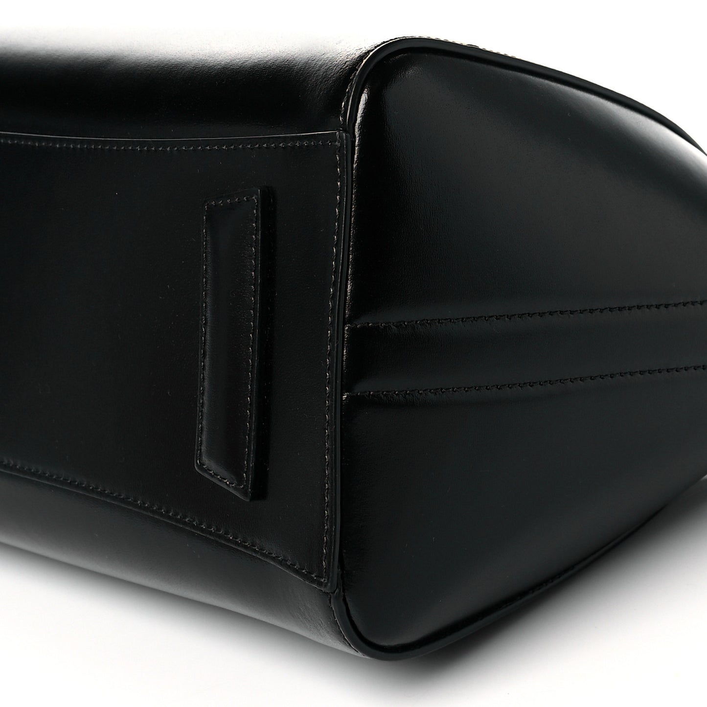 Shiny Lord Calfskin Small Antigona Black