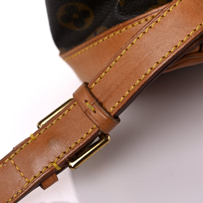 Louis Vuitton Monogram Montsouris MM Backpack 17 of 22