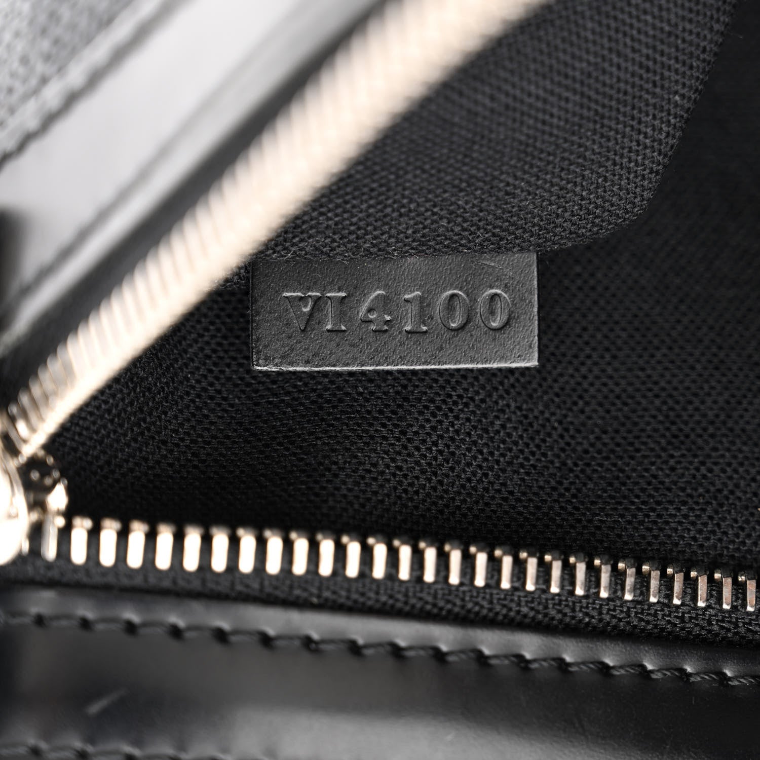 Louis Vuitton Damier Graphite Thomas 7 of 11
