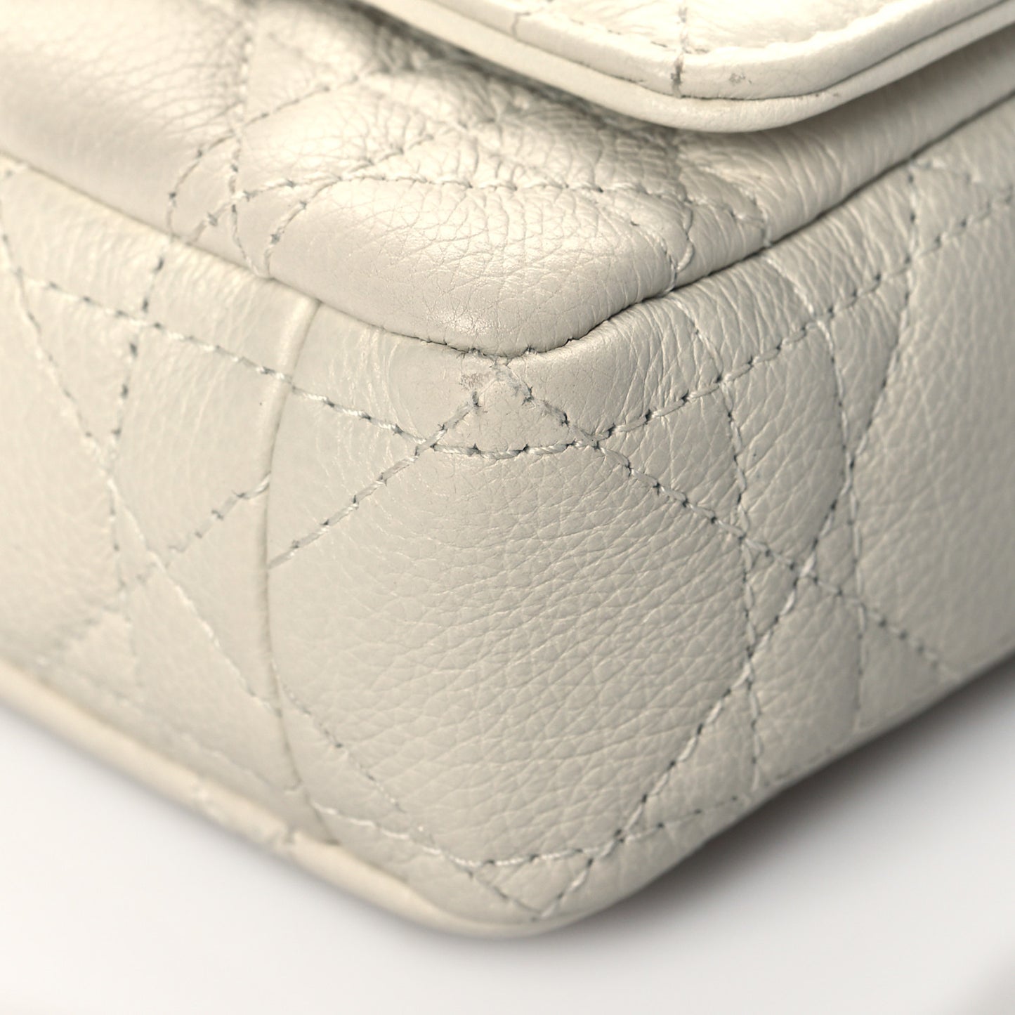 Supple Calfskin Cannage Caro Pouch with Chain Latte