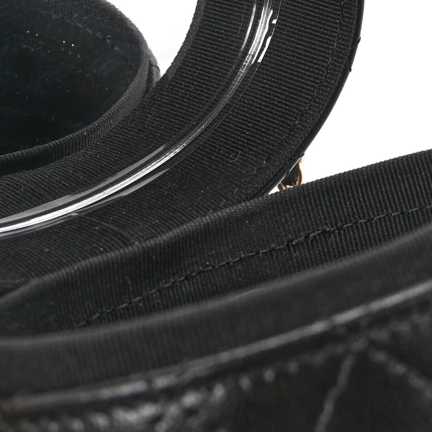 Lambskin Quilted Mini Round Vanity Case With Chain Black