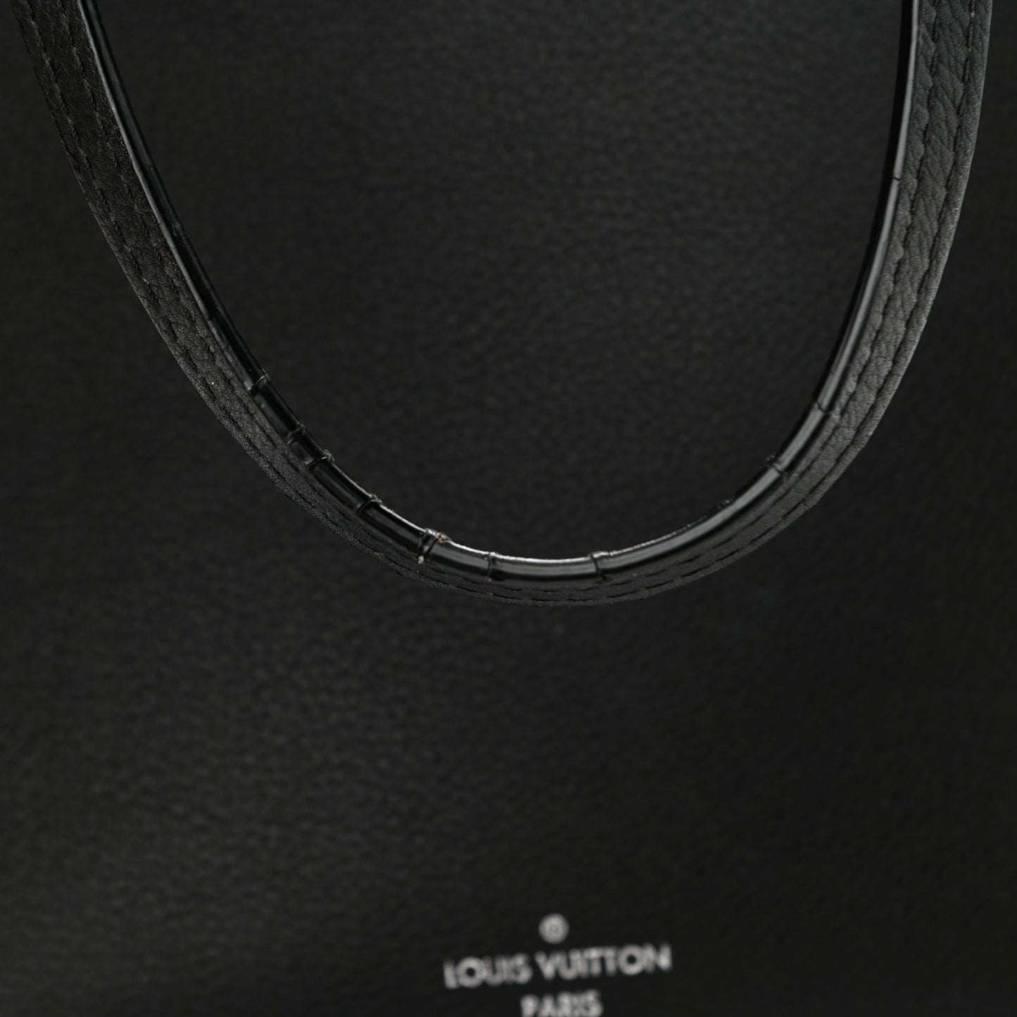 Calfskin Lockme Cabas Black