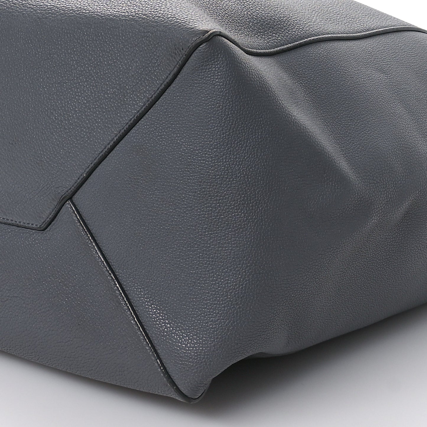 Soft Grained Calfskin Small Belt Cabas Phantom Medium Grey